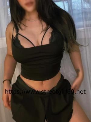Big Boobs Chandigarh Call Girl in Black Dress